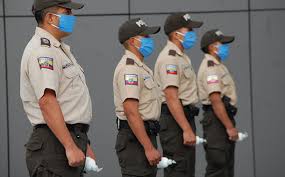 Ecuador detuvo a nueve funcionarios policiales por presunto fraude procesal