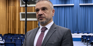 - La ONU advierte de que el crimen organizado ha causado a escala global una media de 95.000 homicidios anuales desde el año 2000, una cifra ligeramente superior a la de los conflictos armados en ese mismo periodo, 92.000, aunque ha sido "menos visible" para la sociedad. Así lo explica en una entrevista concedida a EFE en Viena Giovanni Gallo, jefe de Control de Drogas y Prevención del Crimen de la Oficina de las Naciones Unidas contra la Droga y el Delito (ONUDD). EFE/ Sara Corsellas